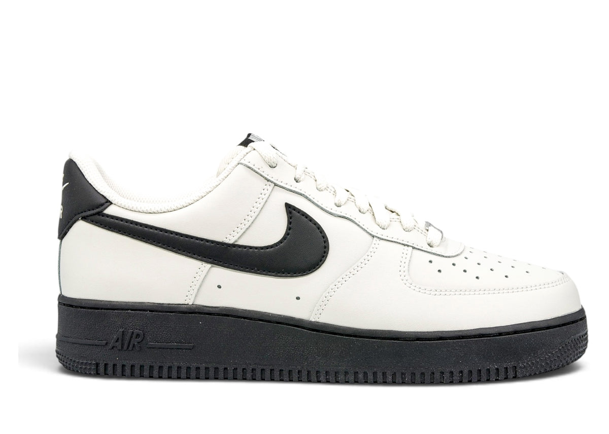 Nike Air Force 1 '07 Light Bone Black