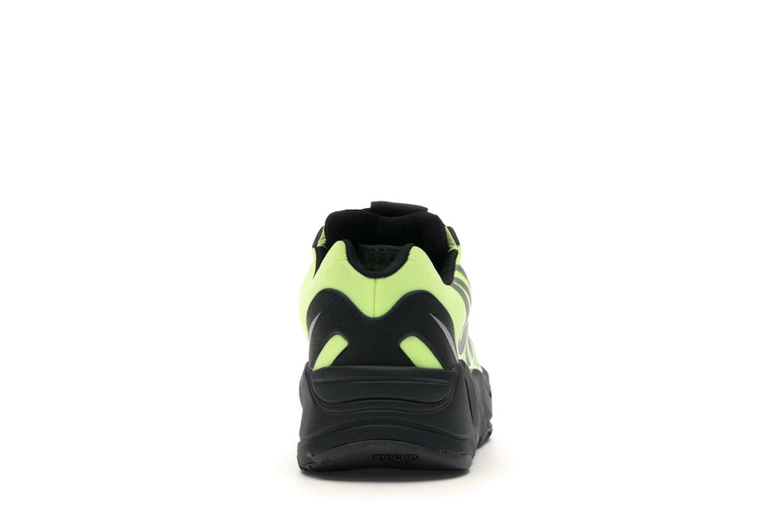 Yeezy Boost 700 MNVN Phosphor (Kids)