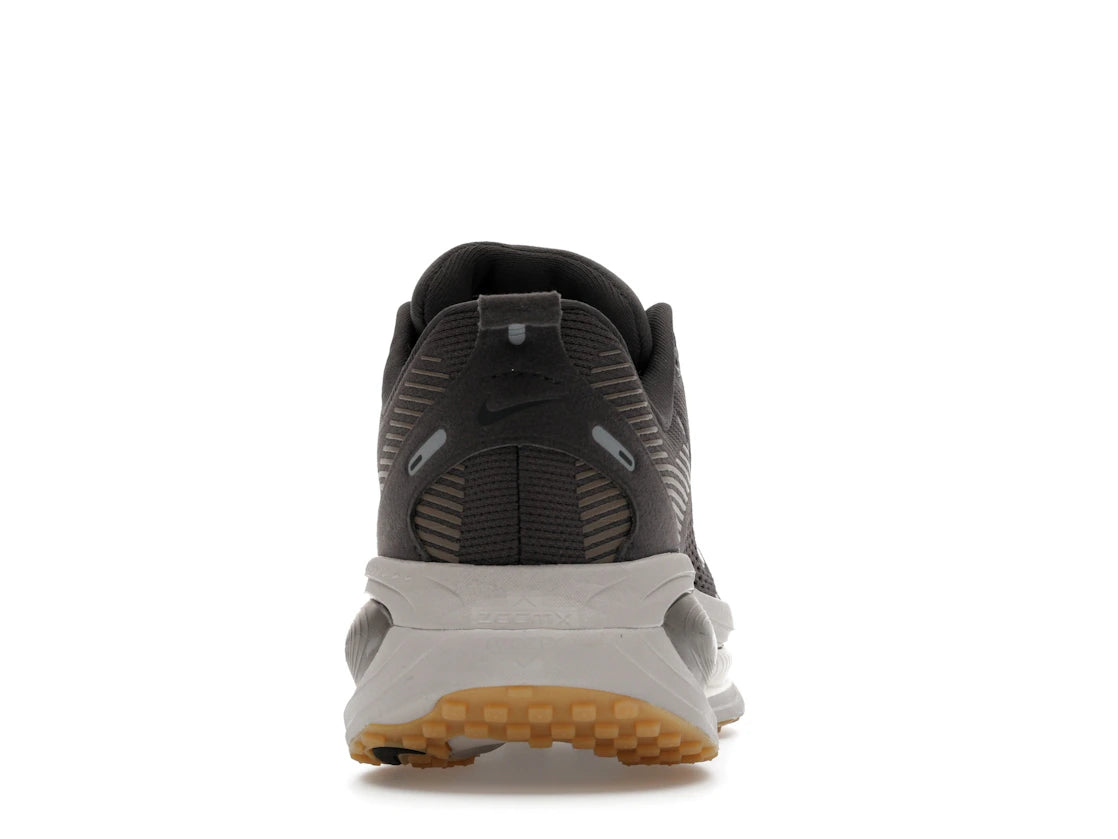 Nike Vomero 18 Medium Ash College Grey