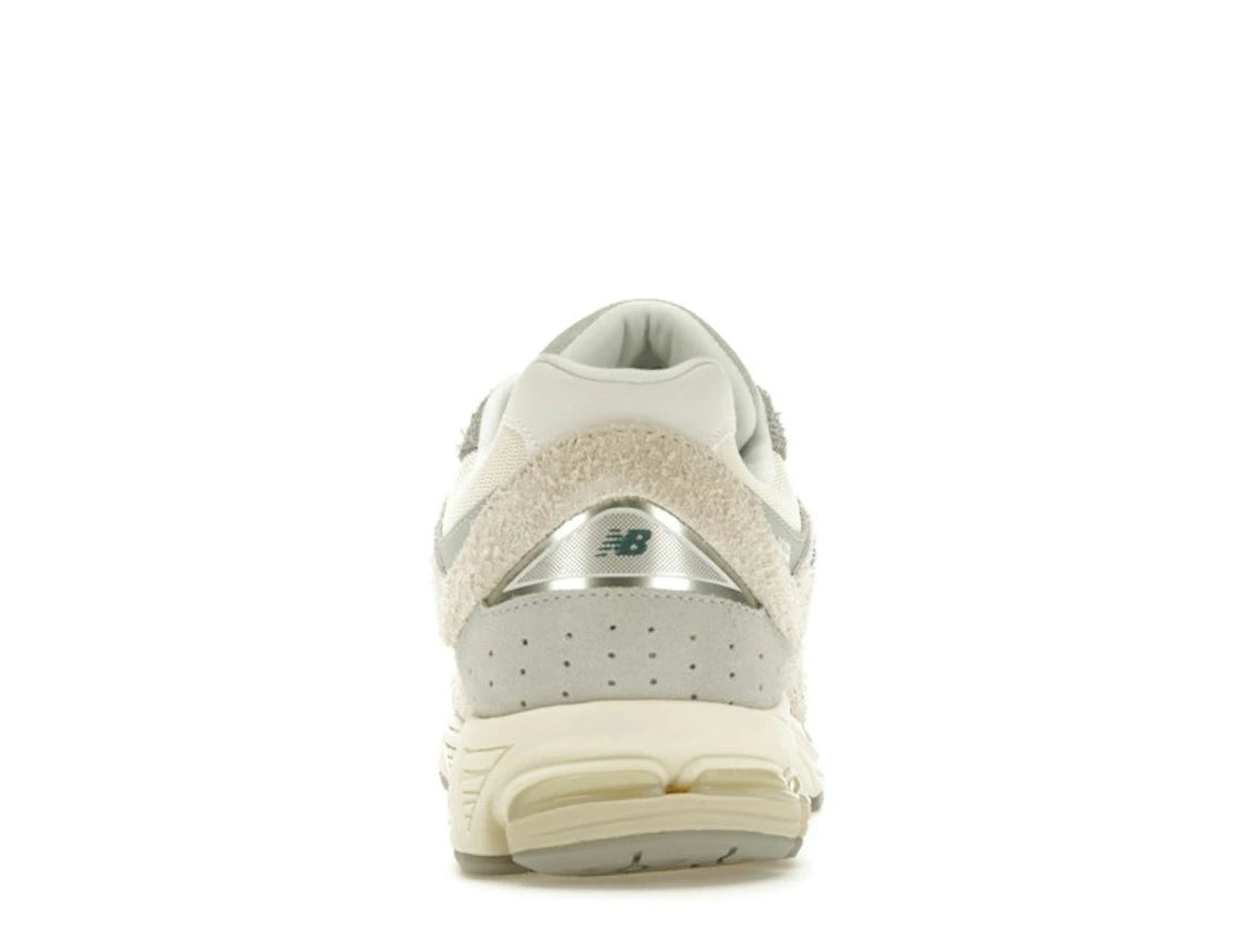 New Balance 2002R Linen