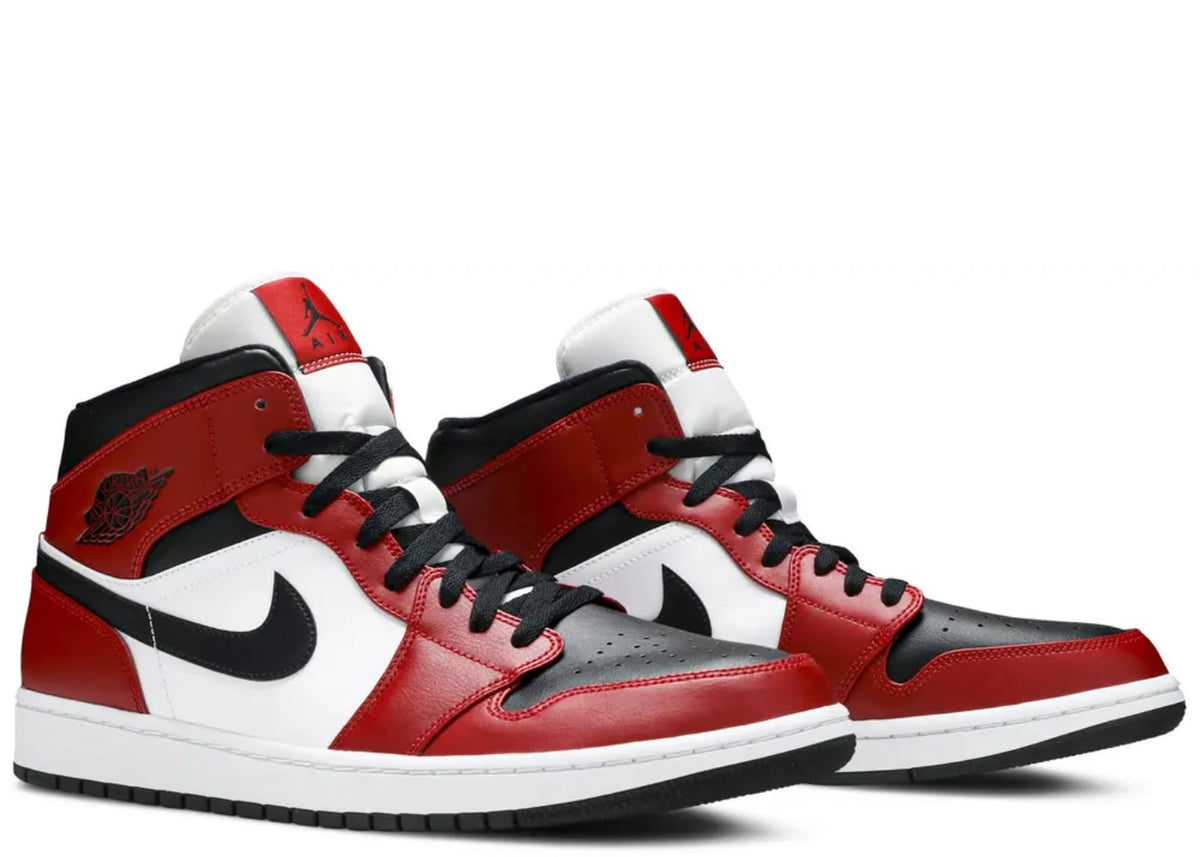 Jordan 1 Mid Chicago Toe