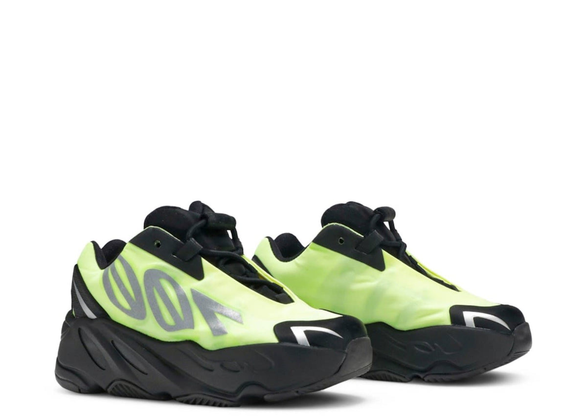 Yeezy Boost 700 MNVN Phosphor (Infants)