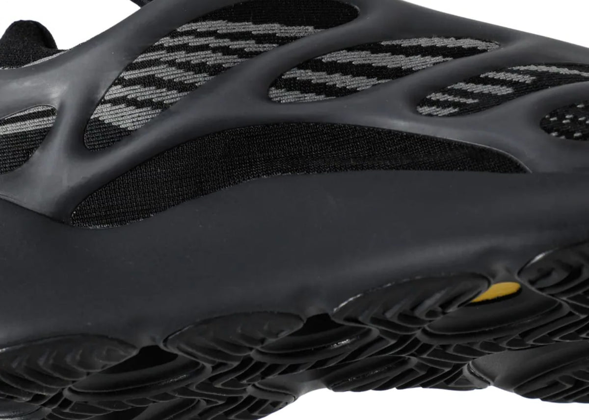 Yeezy 700 V3 Alvah