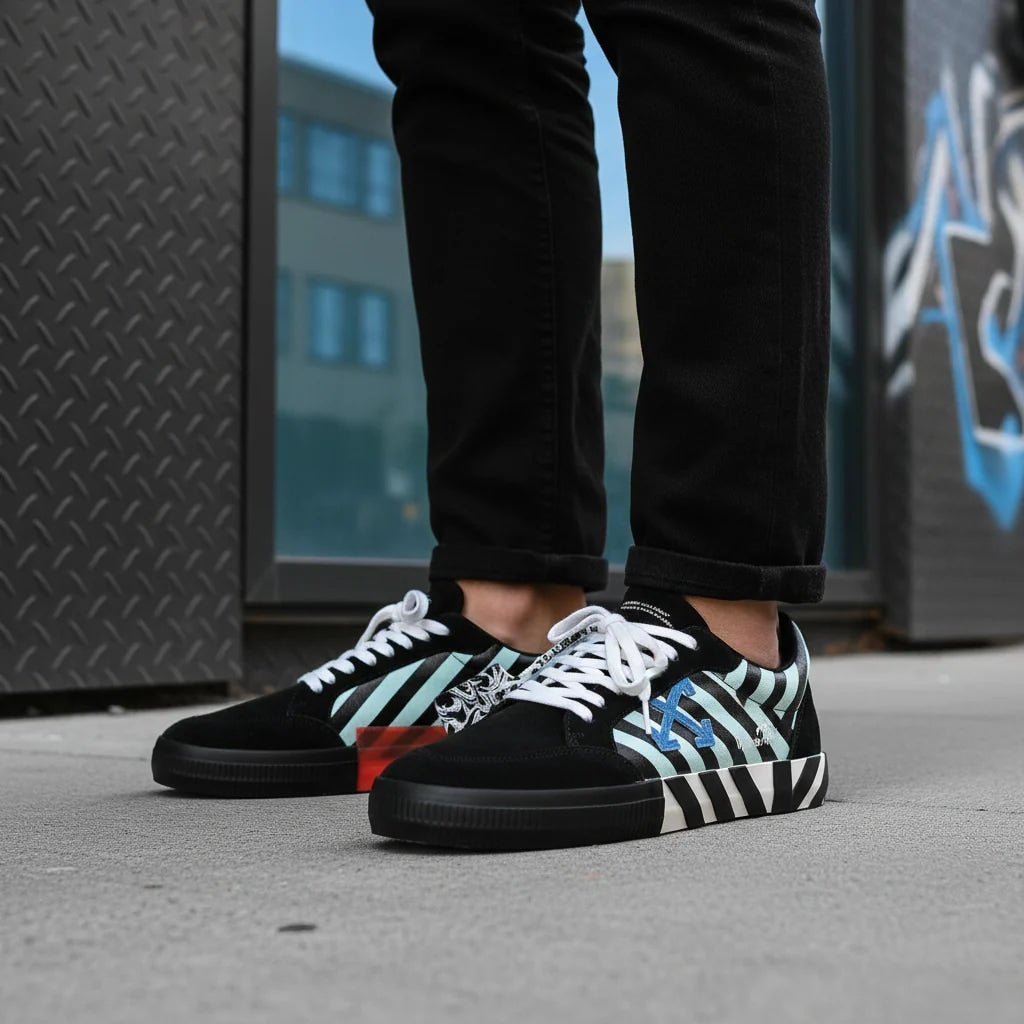 Off White Vulcanized Vulc Low Top Black Blue Striped Arrow (SS21)