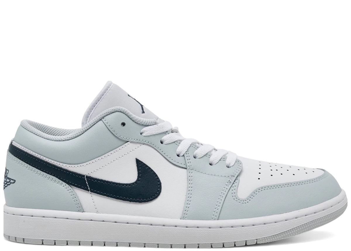 Jordan 1 Low Aura Squadron Blue