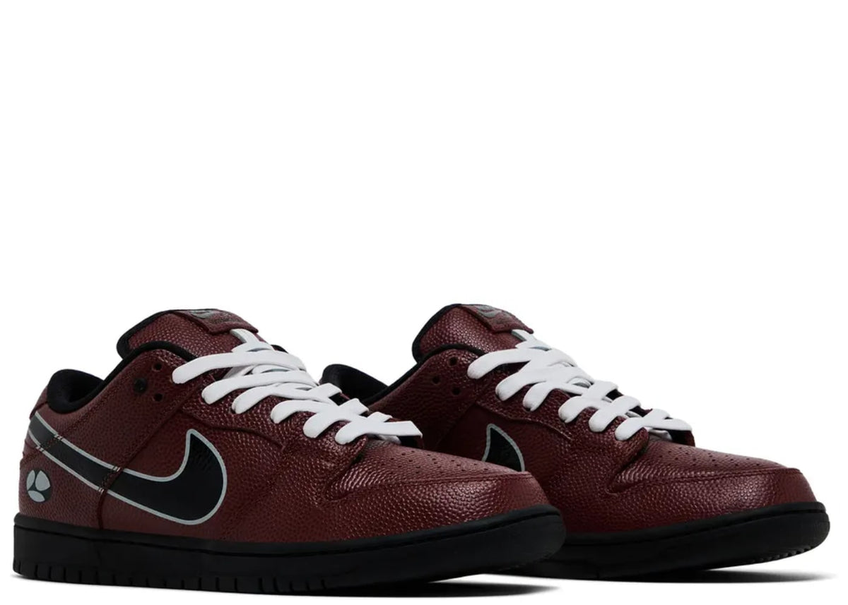 Nike SB Dunk Low Limosine Skateboards