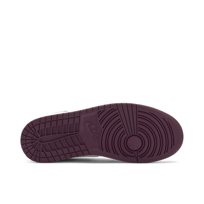 Air Jordan 1 Retro High OG Bordeaux