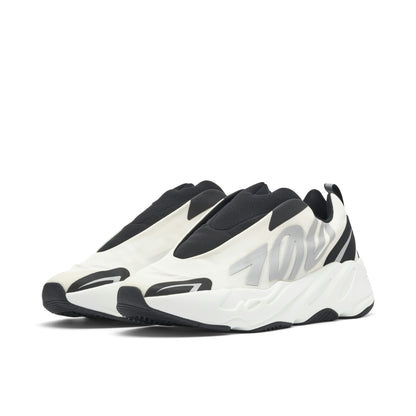 Yeezy Boost 700 MNVN Laceless Analog