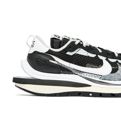 Nike Sacai Vaporwaffle Black White