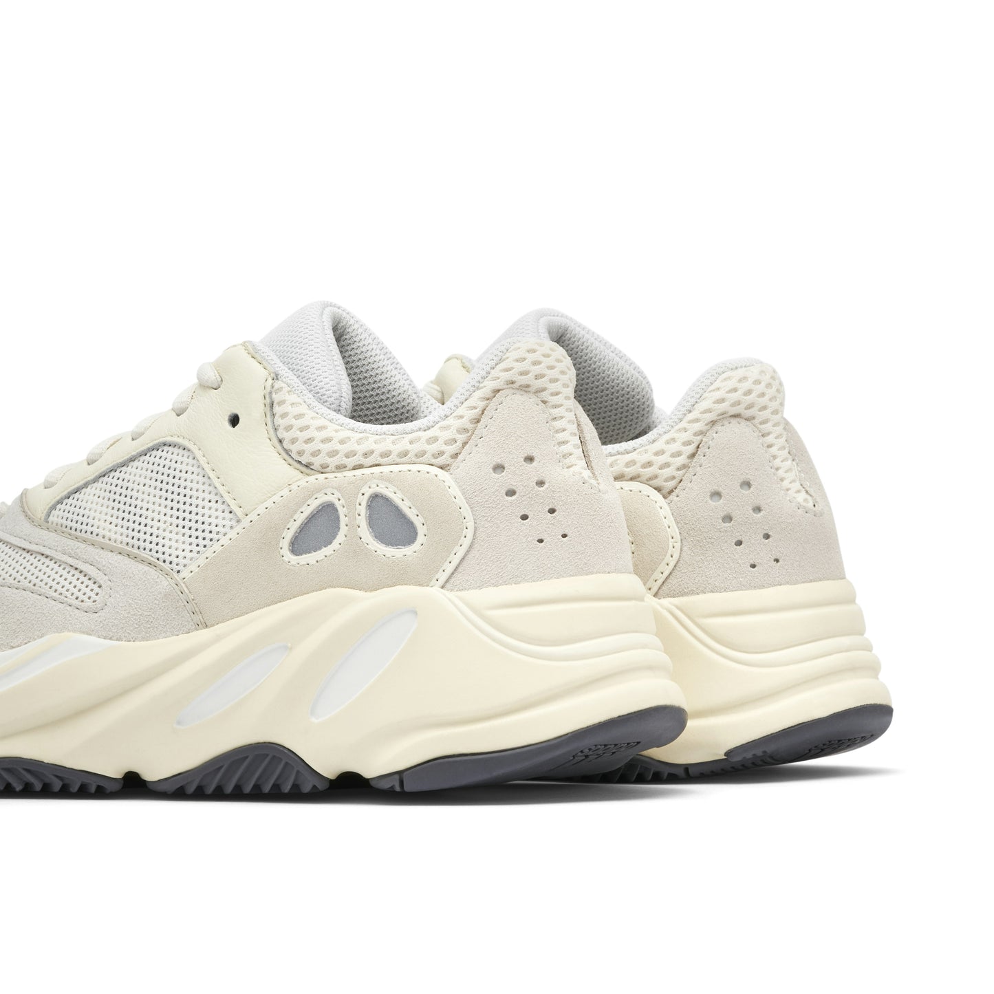 Yeezy Boost 700 Analog Boost