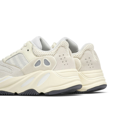 Yeezy Boost 700 Analog Boost