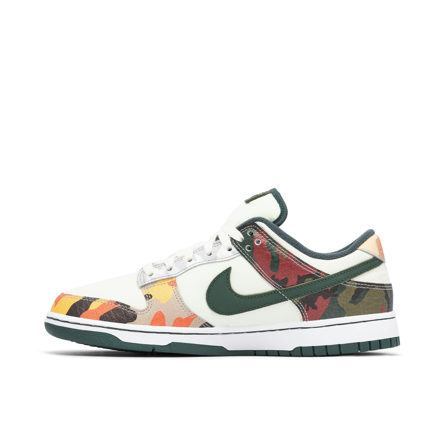 Nike Dunk Low SE Sail Multi-Camo