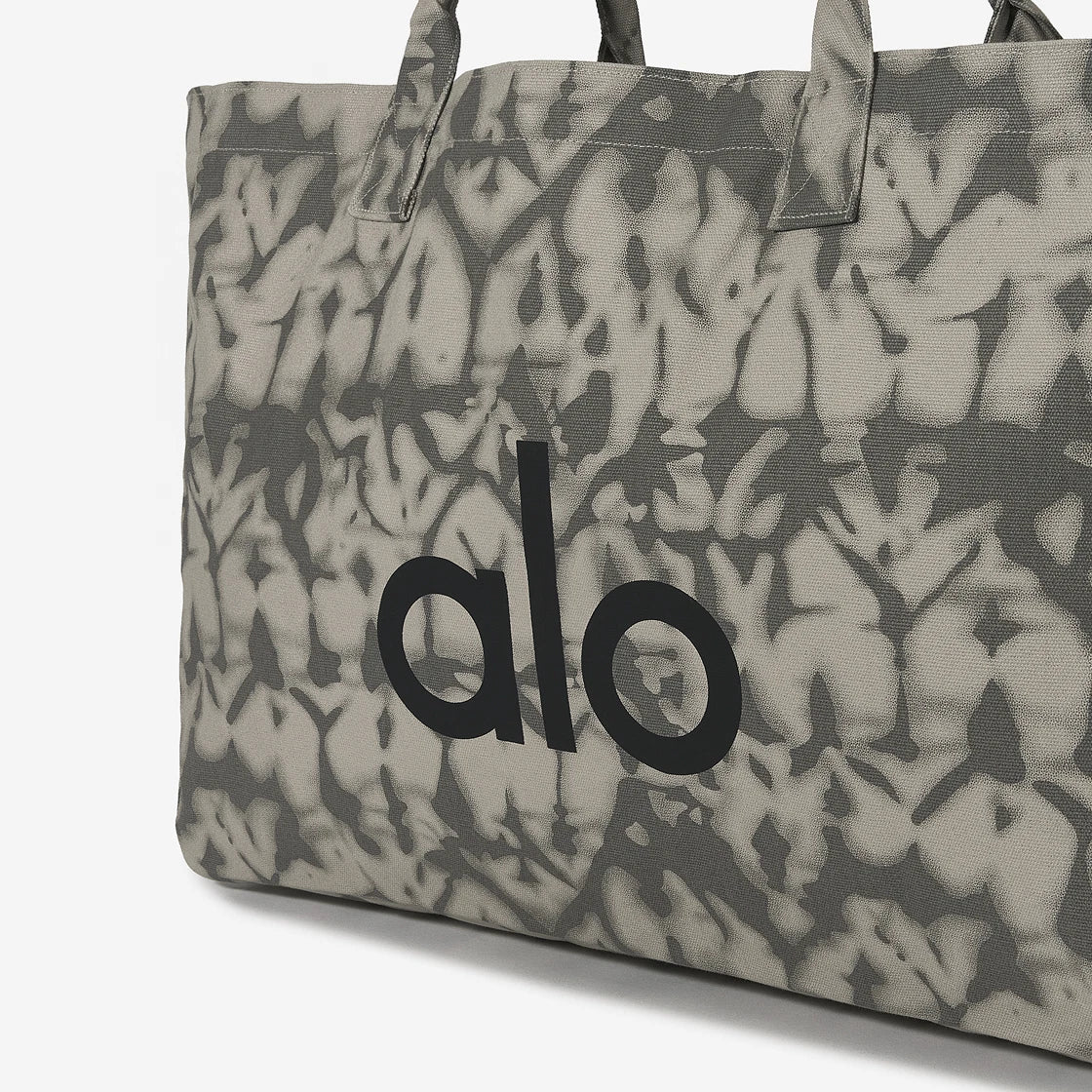 Alo Yoga Iconic Shopper Tote Bag Grey Tiedye