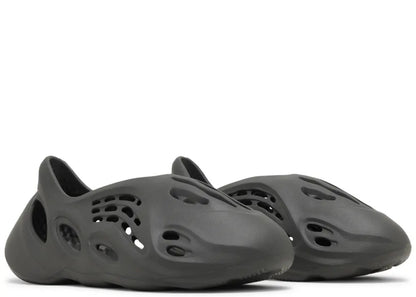 Yeezy Foam Runner Carbon