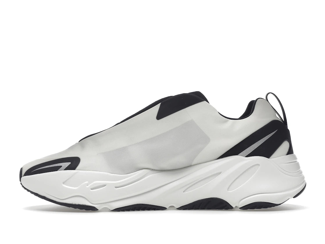 Yeezy Boost 700 MNVN Laceless Analog