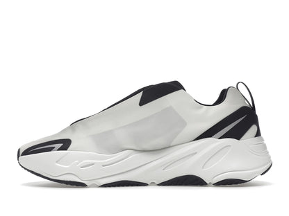 Yeezy Boost 700 MNVN Laceless Analog