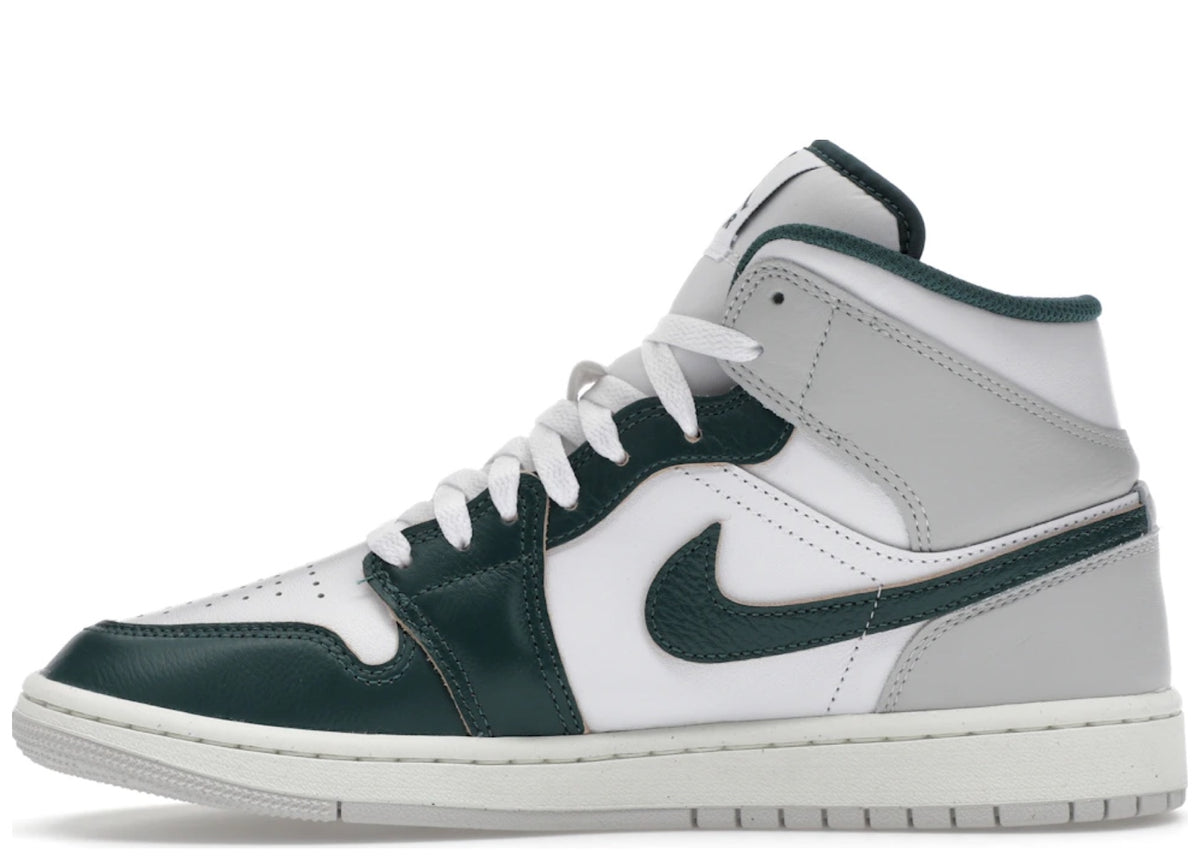 Jordan 1 Mid SE Oxidized Green