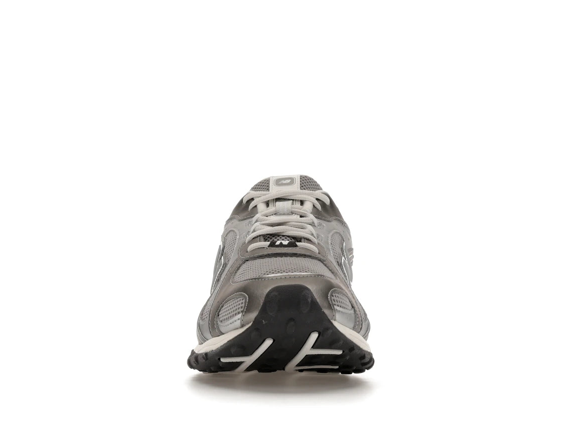 New Balance 204L Dark Silver Metallic