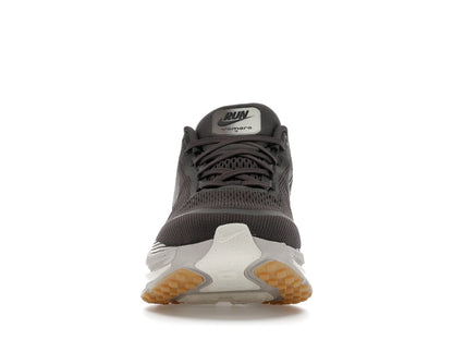 Nike Vomero 18 Medium Ash College Grey