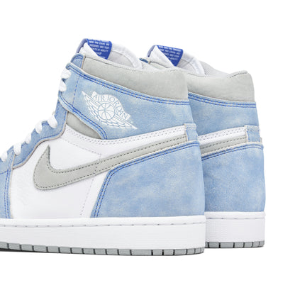 Air Jordan 1 Retro High OG Hyper Royal Smoke Grey