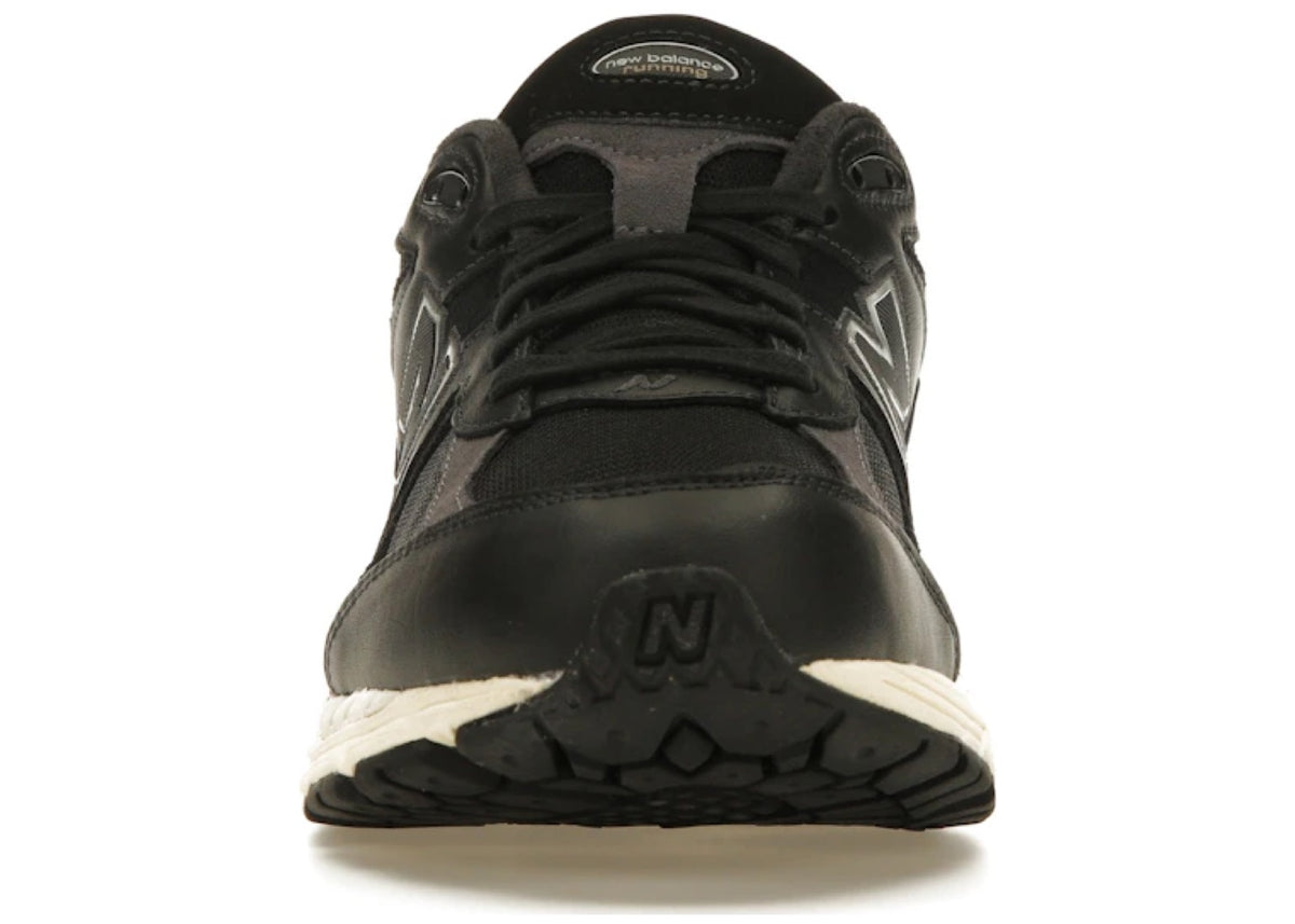 New Balance 2002R Black Vintage