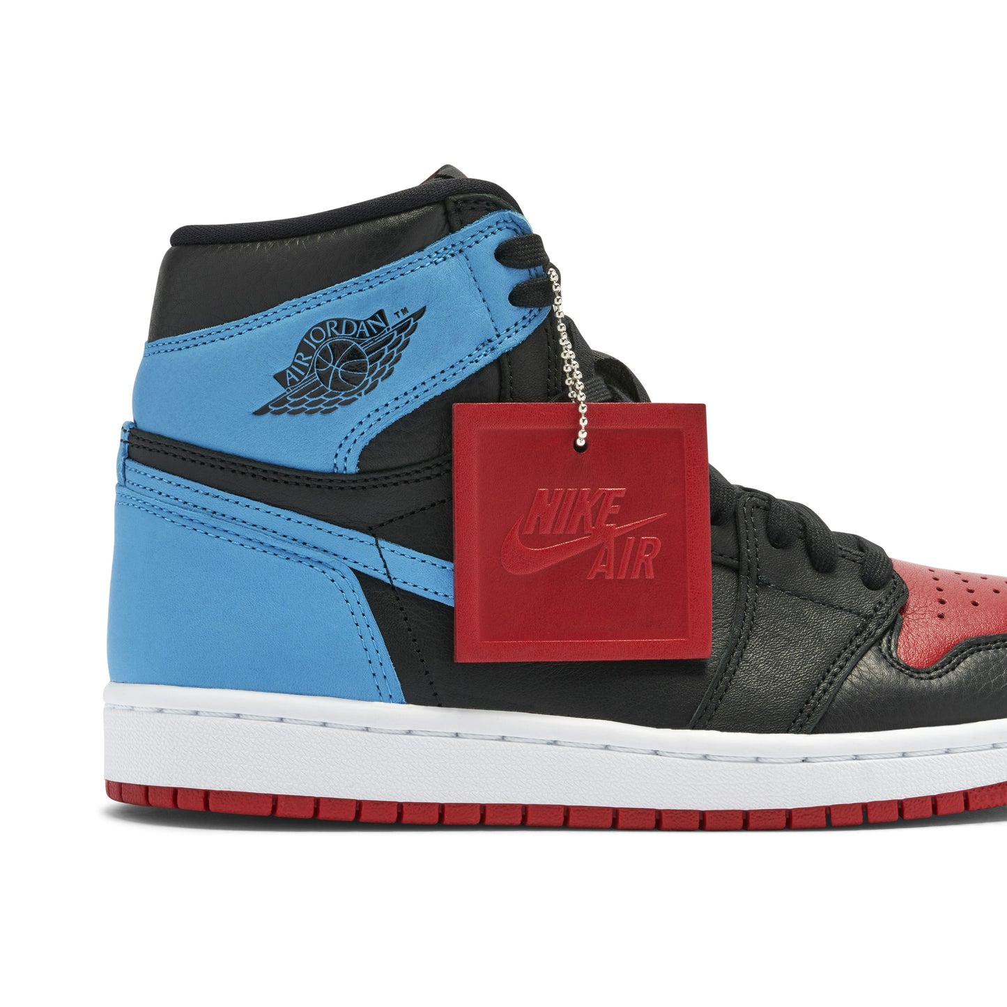 Air Jordan 1 Retro High UNC to Chicago Bull (Women's)