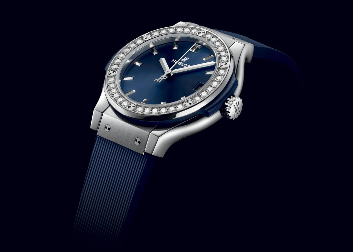 Hublot Classic Fusion Titanium Blue Diamonds 33mm | 581.NX.7170.RX.1104