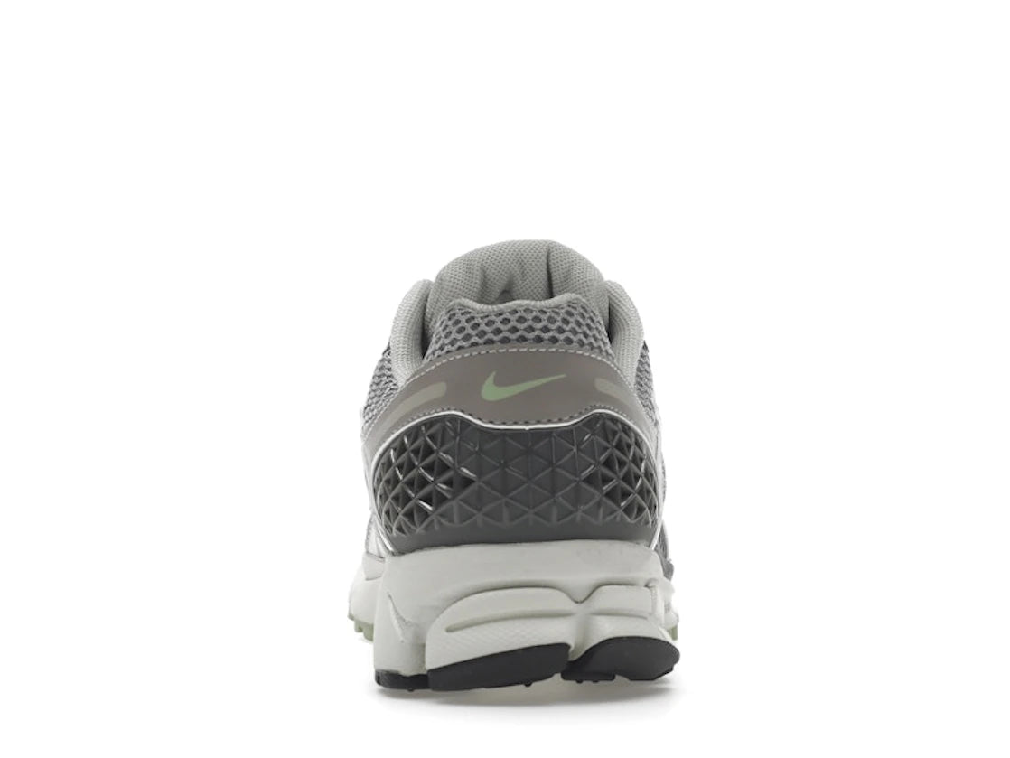 Nike Zoom Vomero 5 Cobblestone Flat Pewter (Women's)