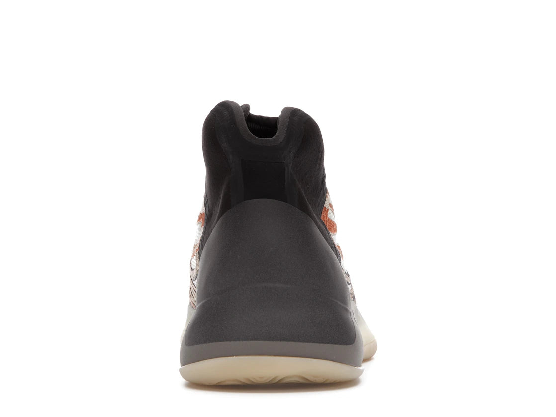 Yeezy QNTM Flash Orange