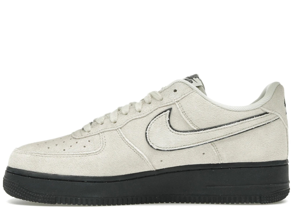 Nike Air Force 1 '07 LV8 Light Khaki Black