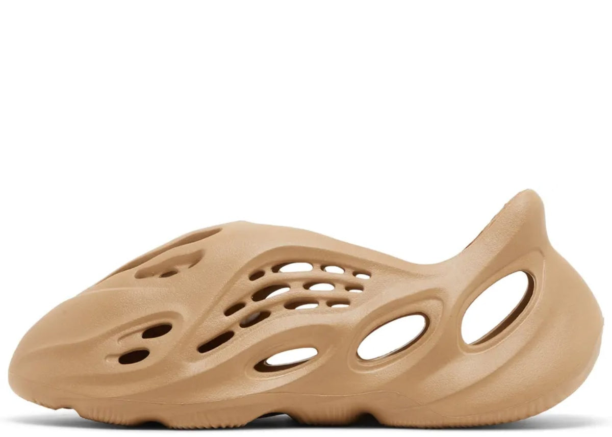 Yeezy Foam Runner Clay Taupe