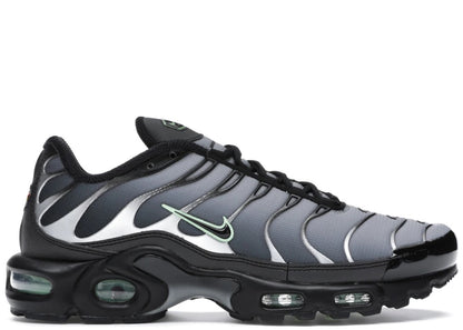 Nike Air Max Plus Black Particle Grey Vapour Green