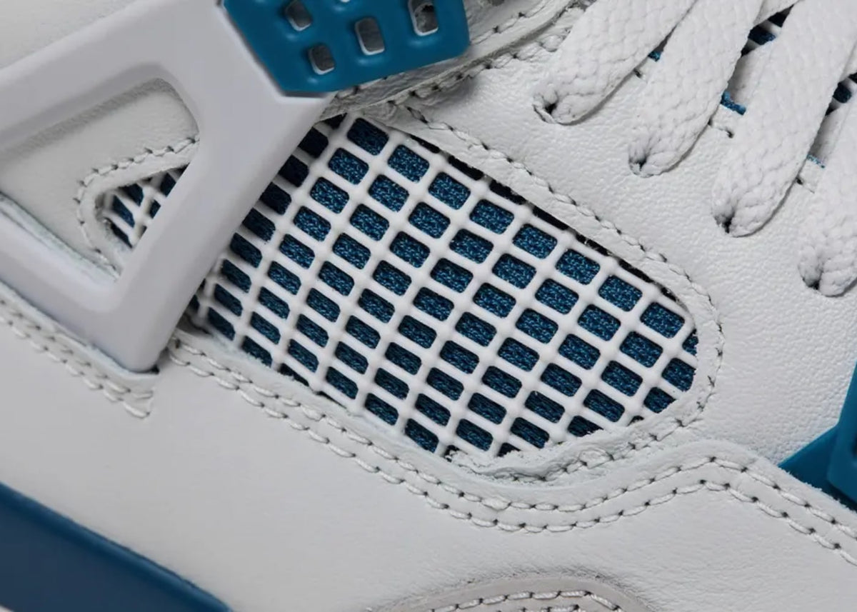 Air Jordan 4 Retro Military Blue (2024)