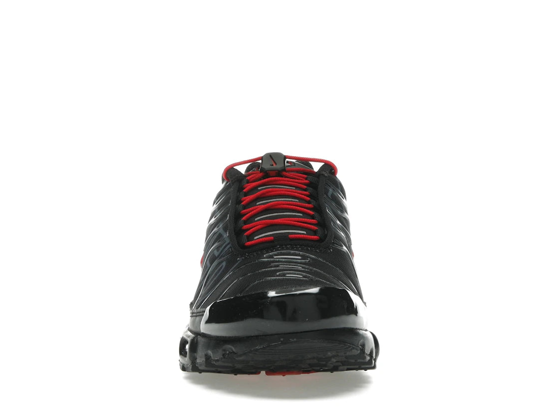 Nike Air Max Plus Tuned Air Black Red