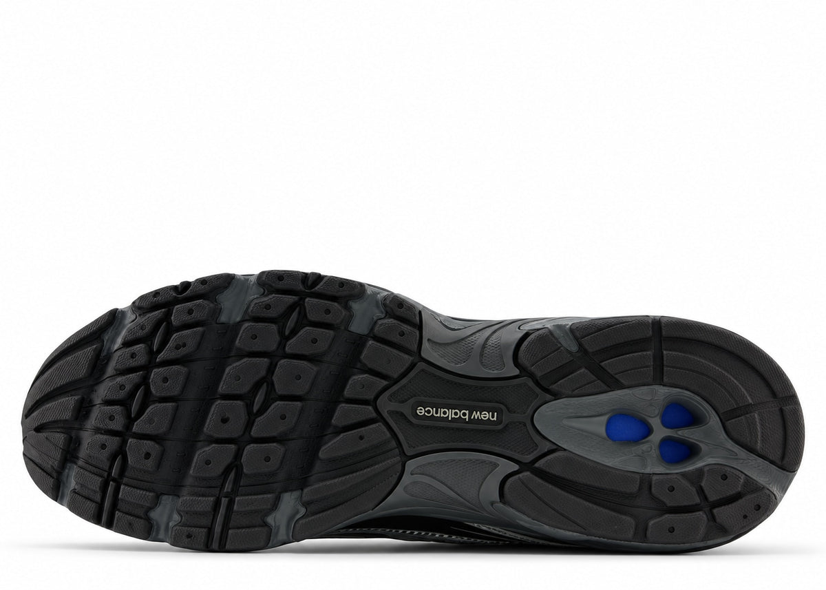 New Balance 740 Black Metallic