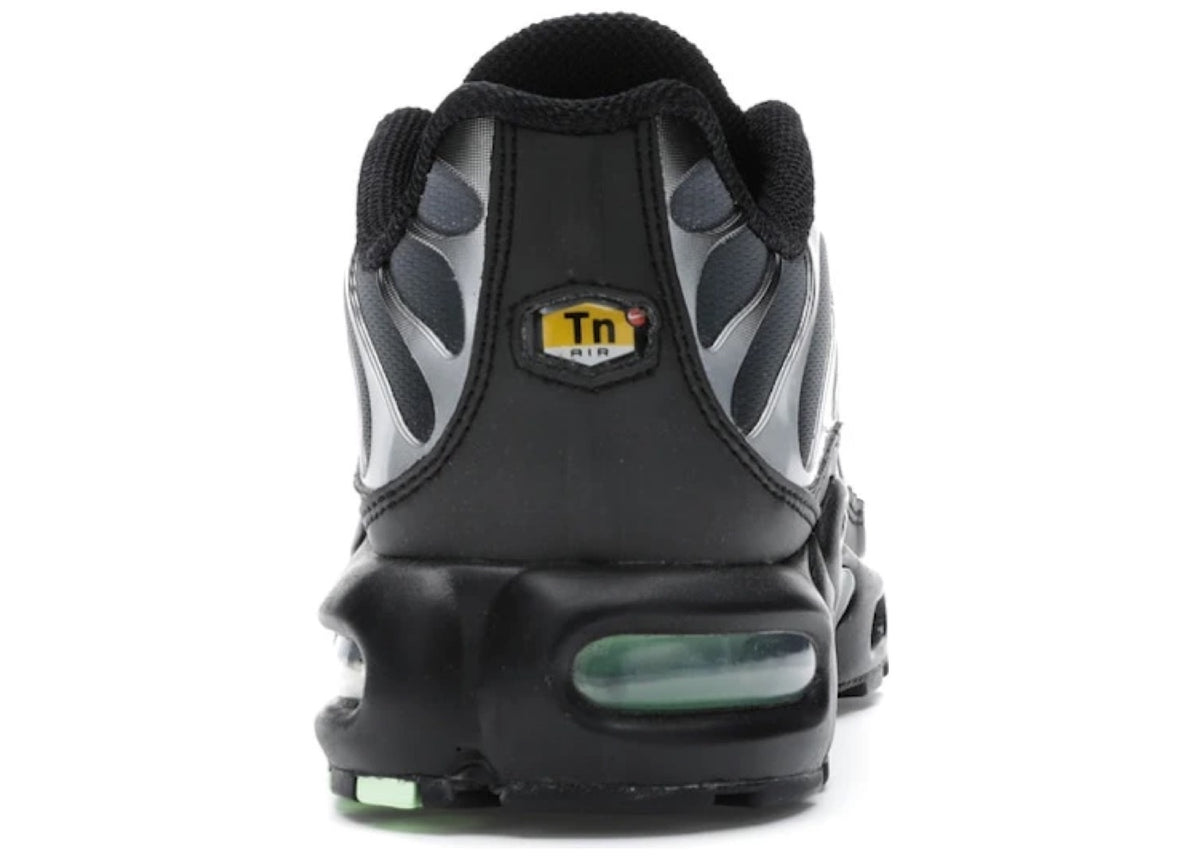 Nike Air Max Plus Black Particle Grey Vapour Green