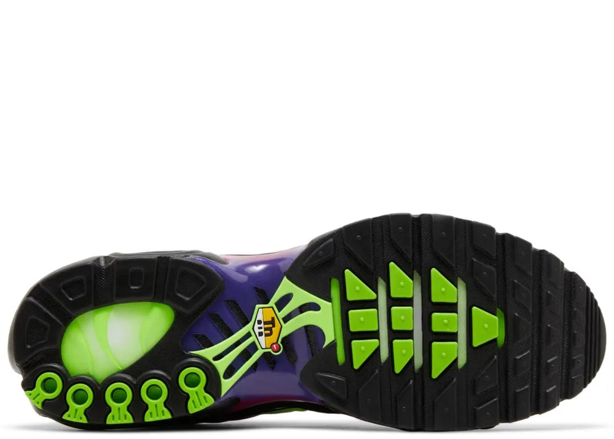 Nike Air Max Plus Rebellious Air Fireberry