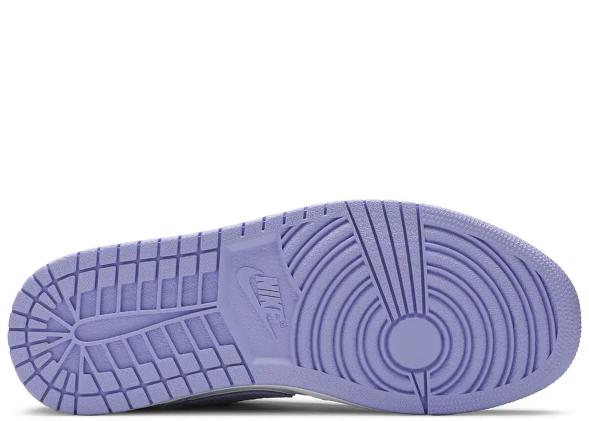 Jordan 1 Low SE Arctic Punch