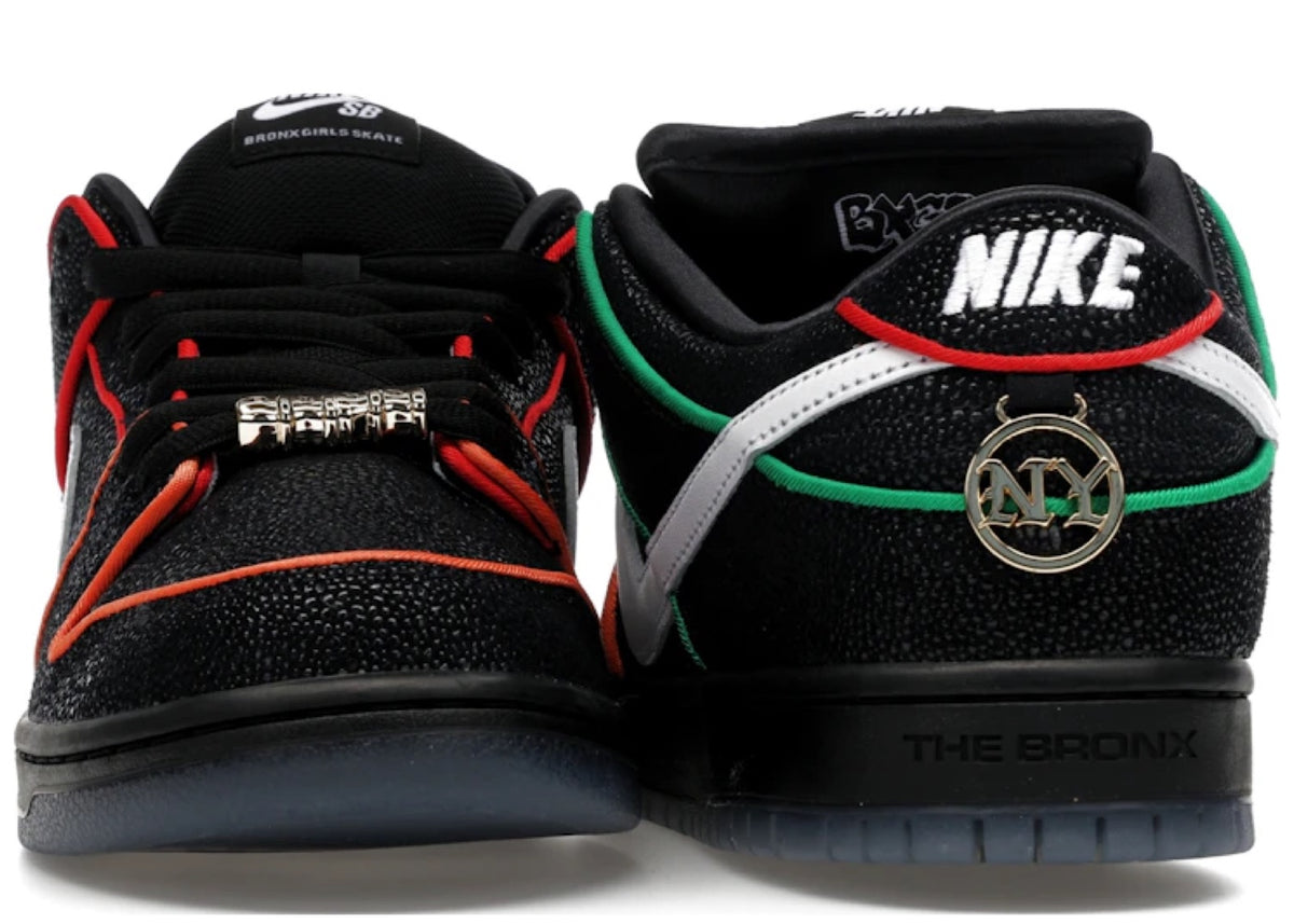Nike SB Dunk Low Bronx Girls Skate