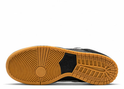 Nike Dunk Low Pro SB Black White Gum