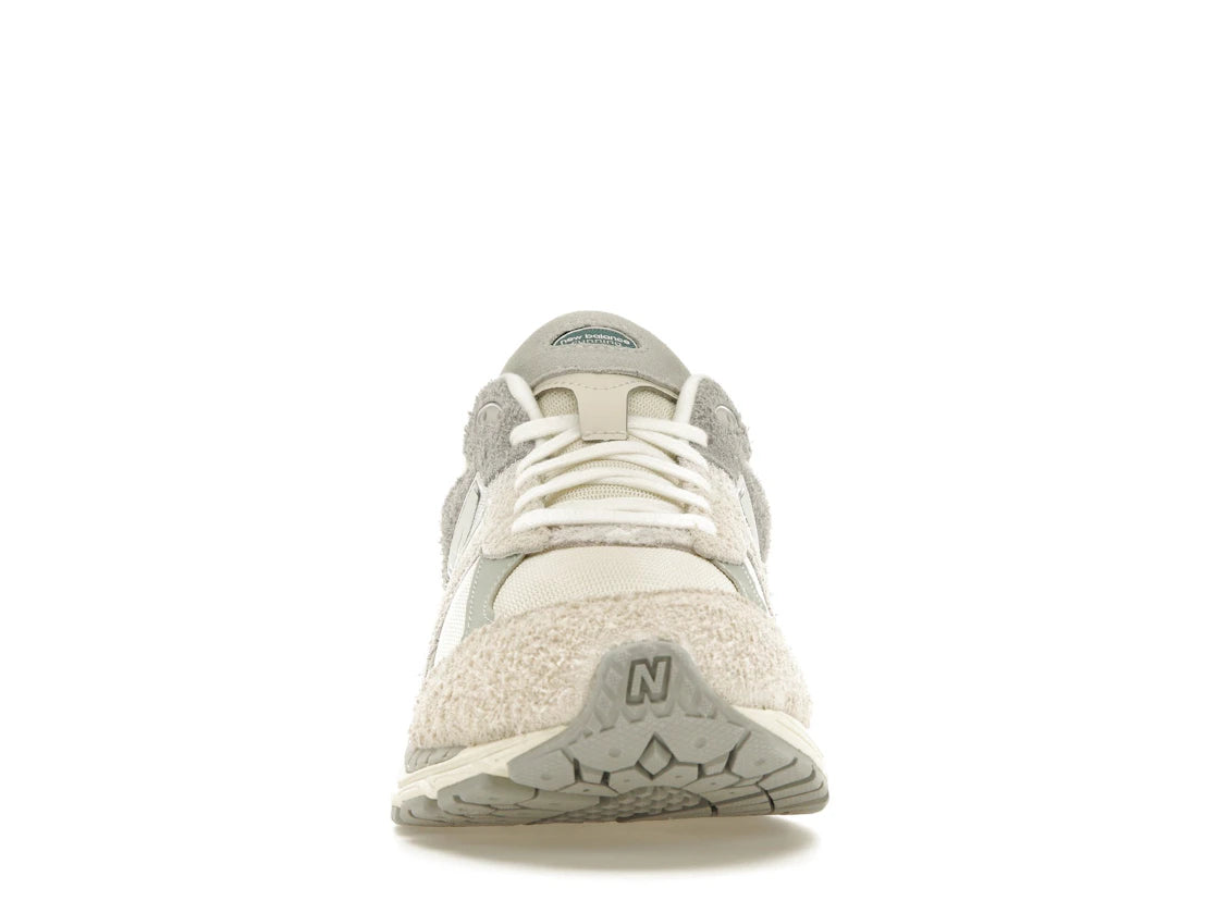New Balance 2002R Linen