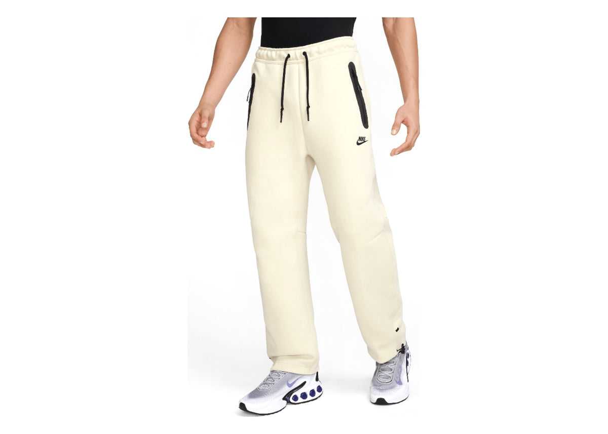Nike Sportswear Tech Fleece Light Khaki/Black