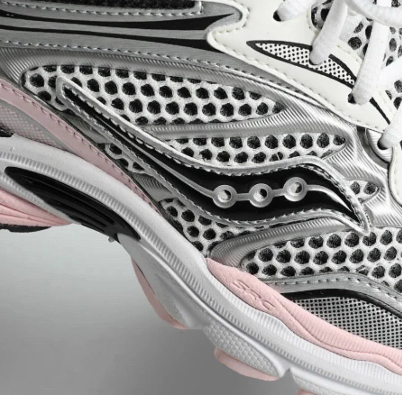 Saucony ProGrid Omni 9 Silver Pink Mens Saucony