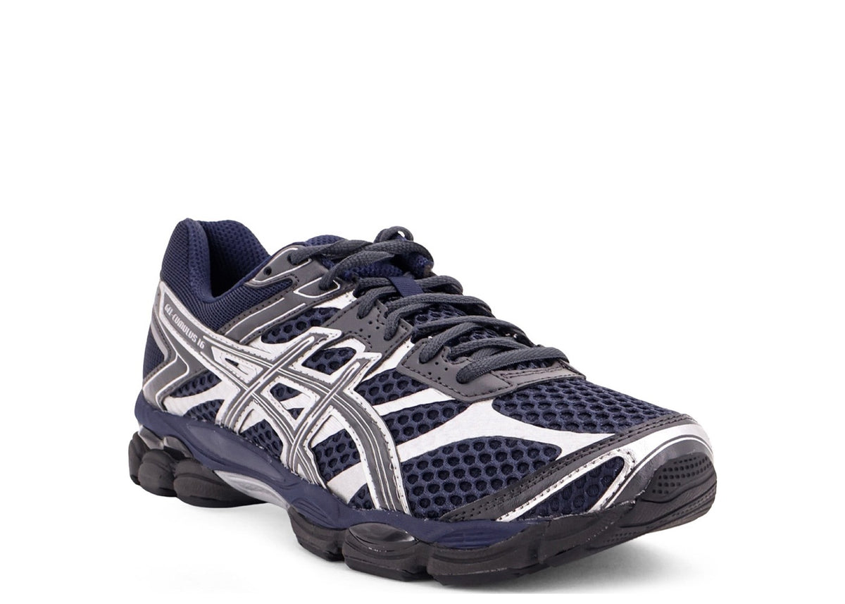 ASICS Gel Cumulus 16 mesh sneakers with contrasting inserts