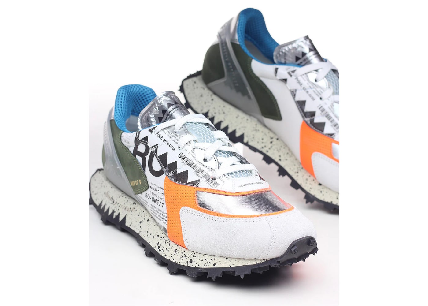 Run Of Ro1 Jet Seude Nylon Sneakers White