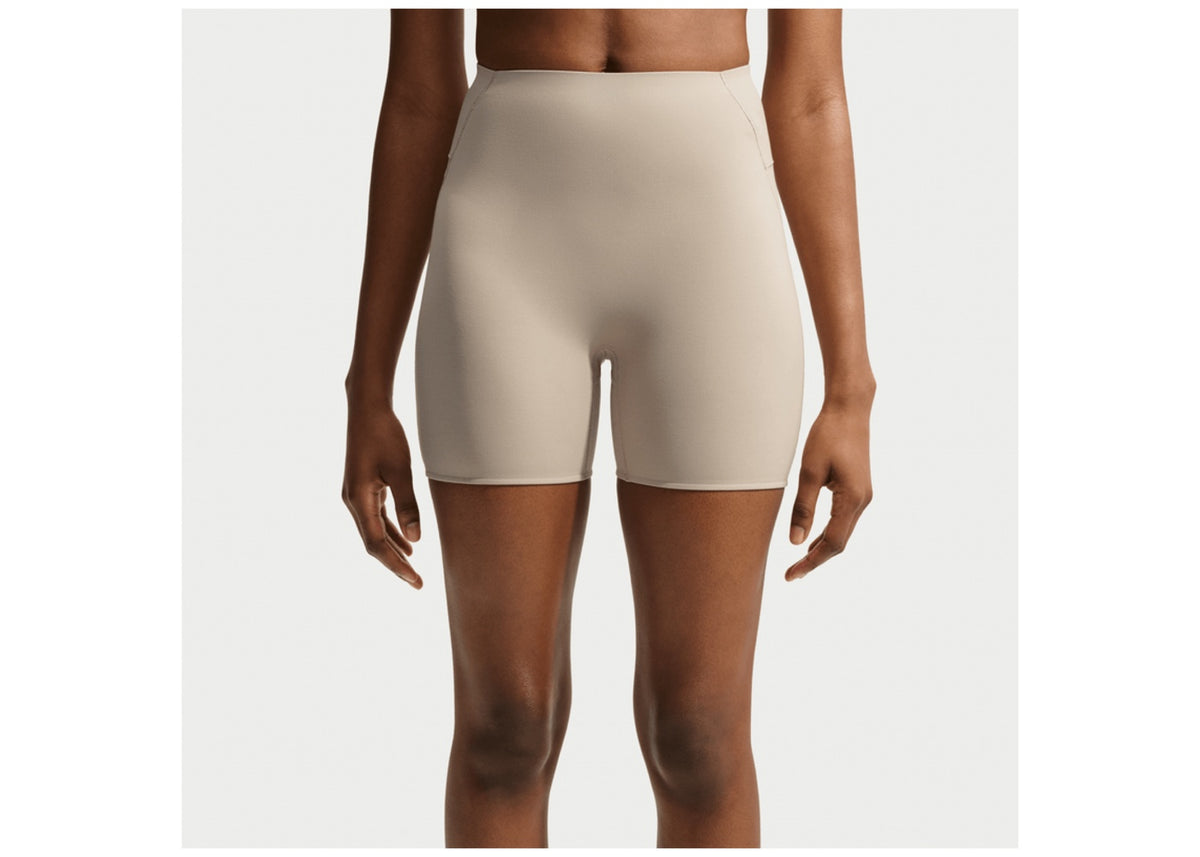 NikeSKIMS Studio Stretch Women's 12.5cm (approx.) Shorts NSKM Linen/NSKM Linen