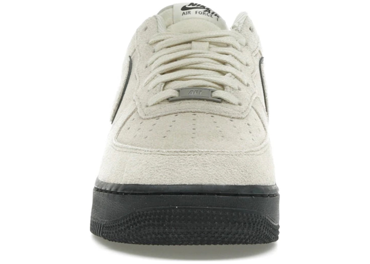 Nike Air Force 1 '07 LV8 Light Khaki Black