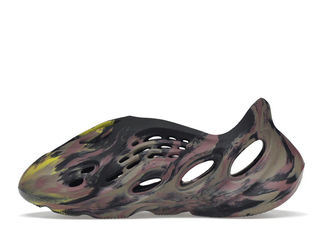 Yeezy Foam Runner MX Carbon